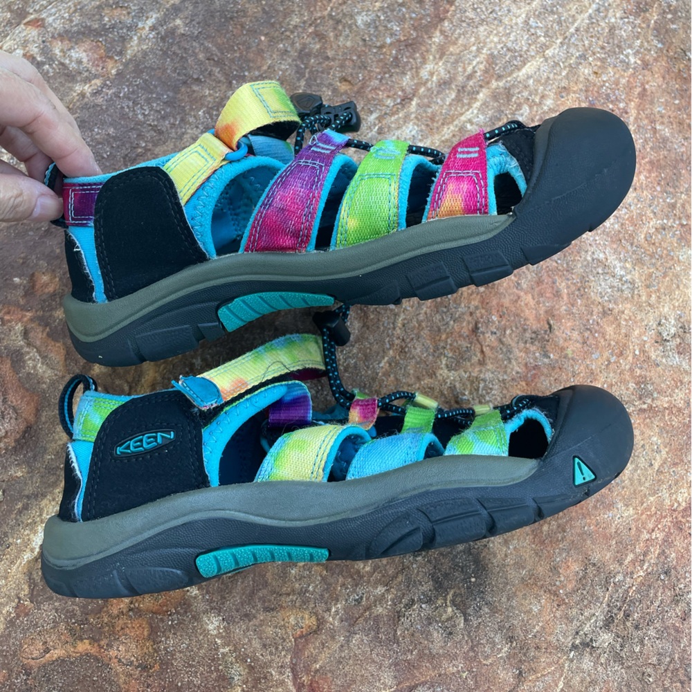 Keen Kids “Newport” H2 Water Shoes in Rainbow Tie Dye - Picture 6 of 9